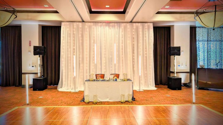 QSC Speakers with Cutmaster Music